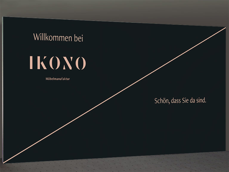 Pressewand IKONO 500 x 230 cm ohne sichtbare Standfüße