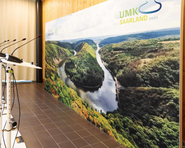 Pressewand-Saarland-400-x-230-cm Pressewand-Saarland-400-x-230-cm