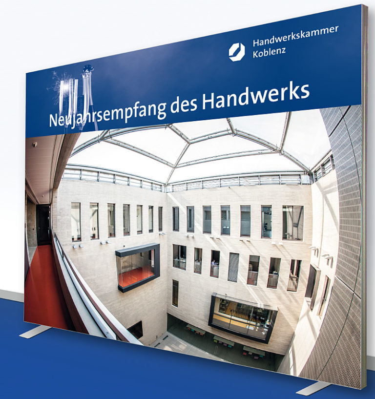 Pressewand Handwerkskammer Koblenz 300 x 250 cm