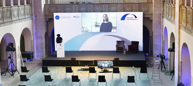 Bühnenrückwand Beamerwand 800 x 400 cm Bühnenrückwand Beamerwand 800 x 400 cm